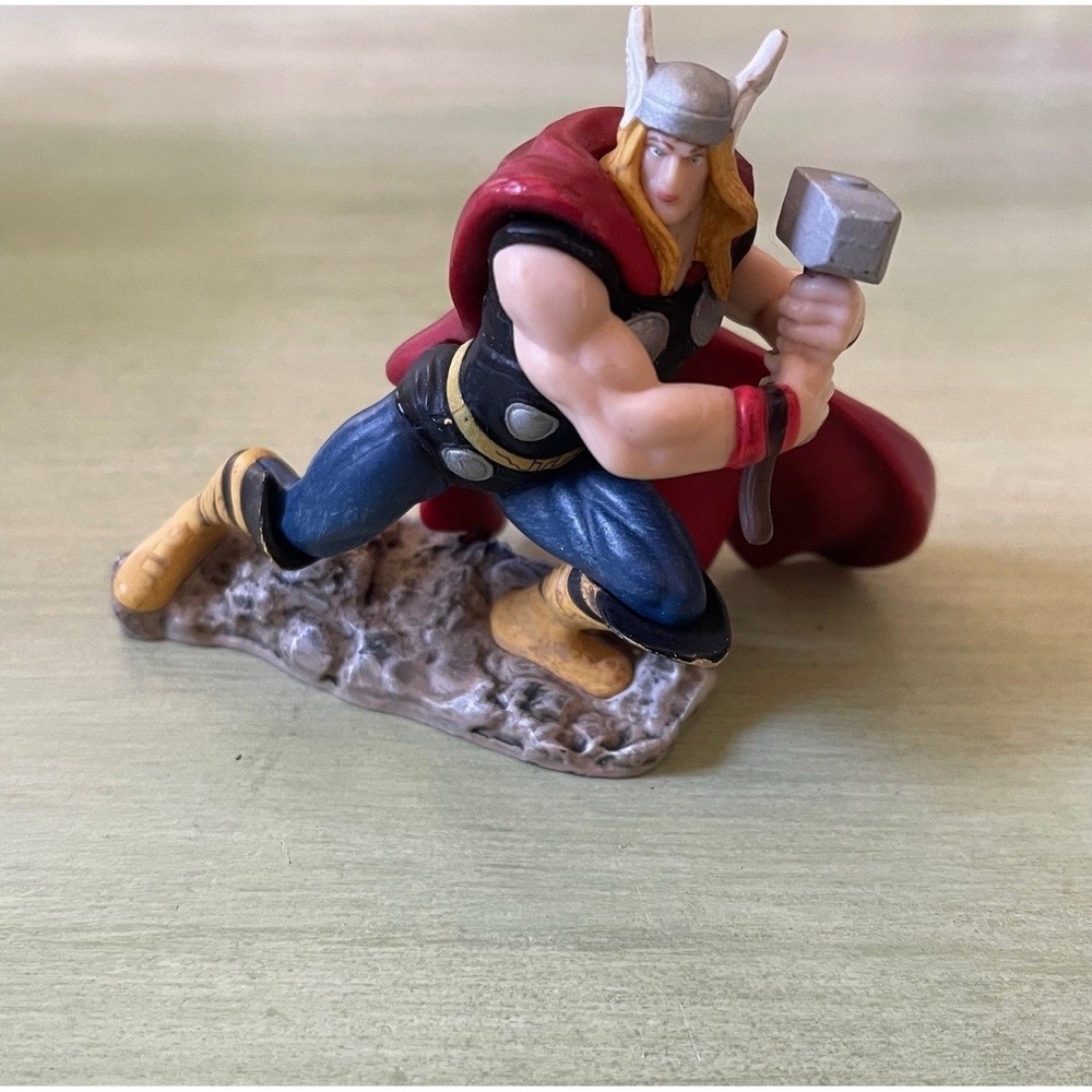 Thor Figure Statue PVC 2011 Marvel